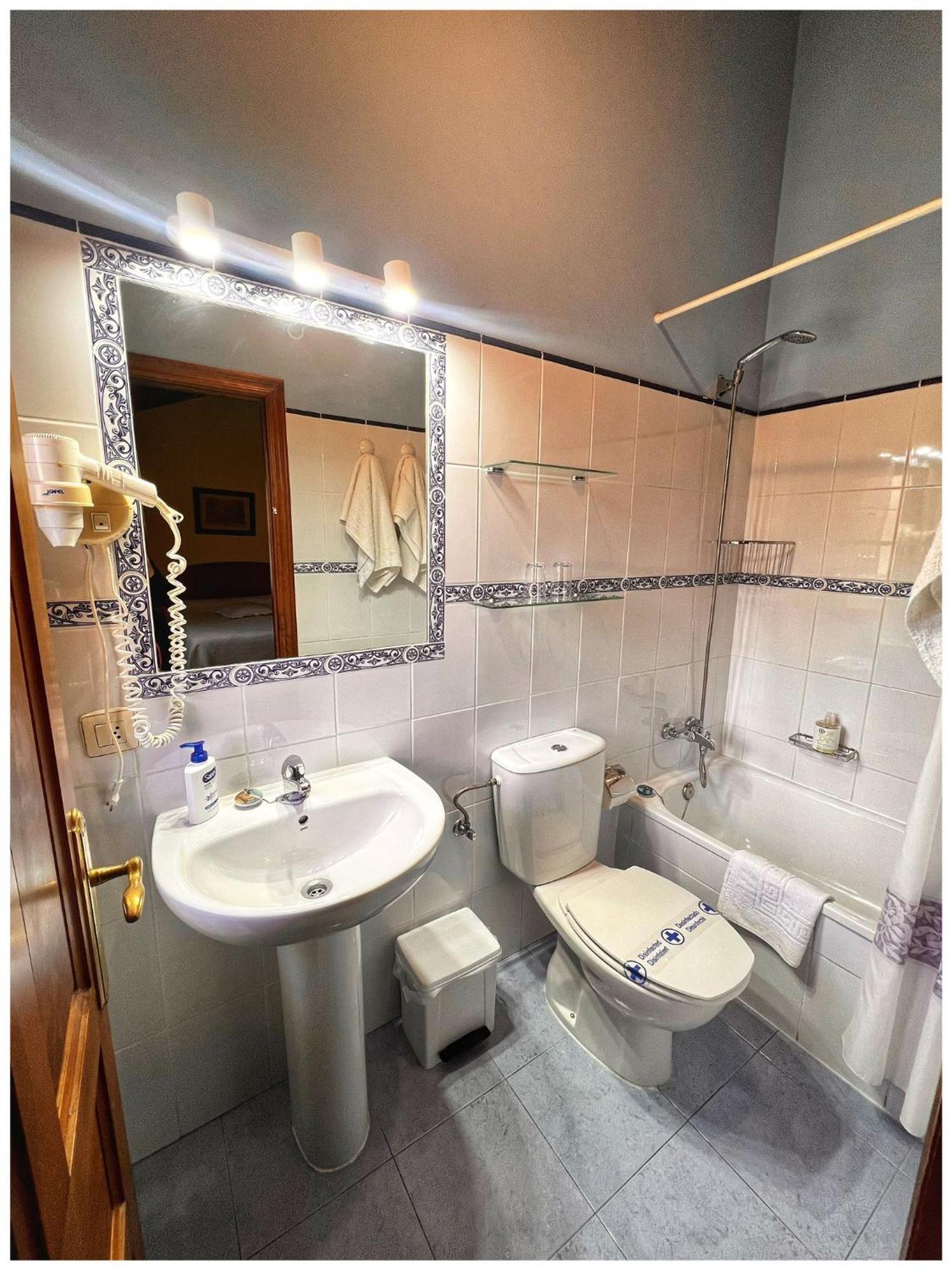 Casa Rural Los Campos Corao Екстер'єр фото